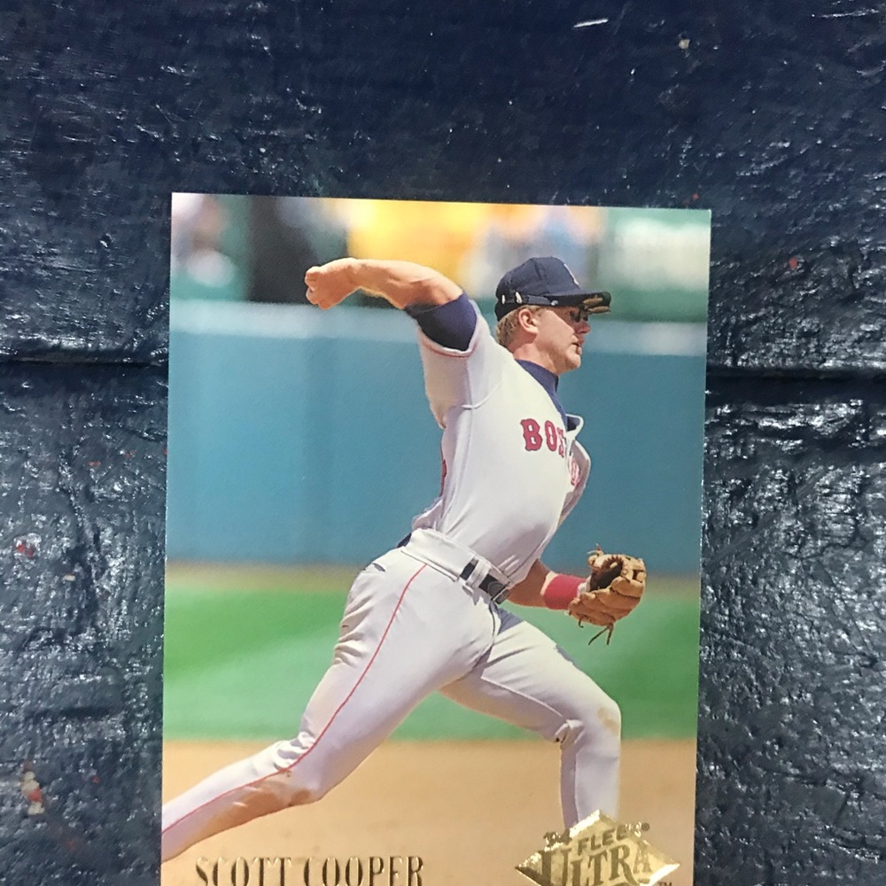 Multiple Baseball Cards - Picture 7 of 16